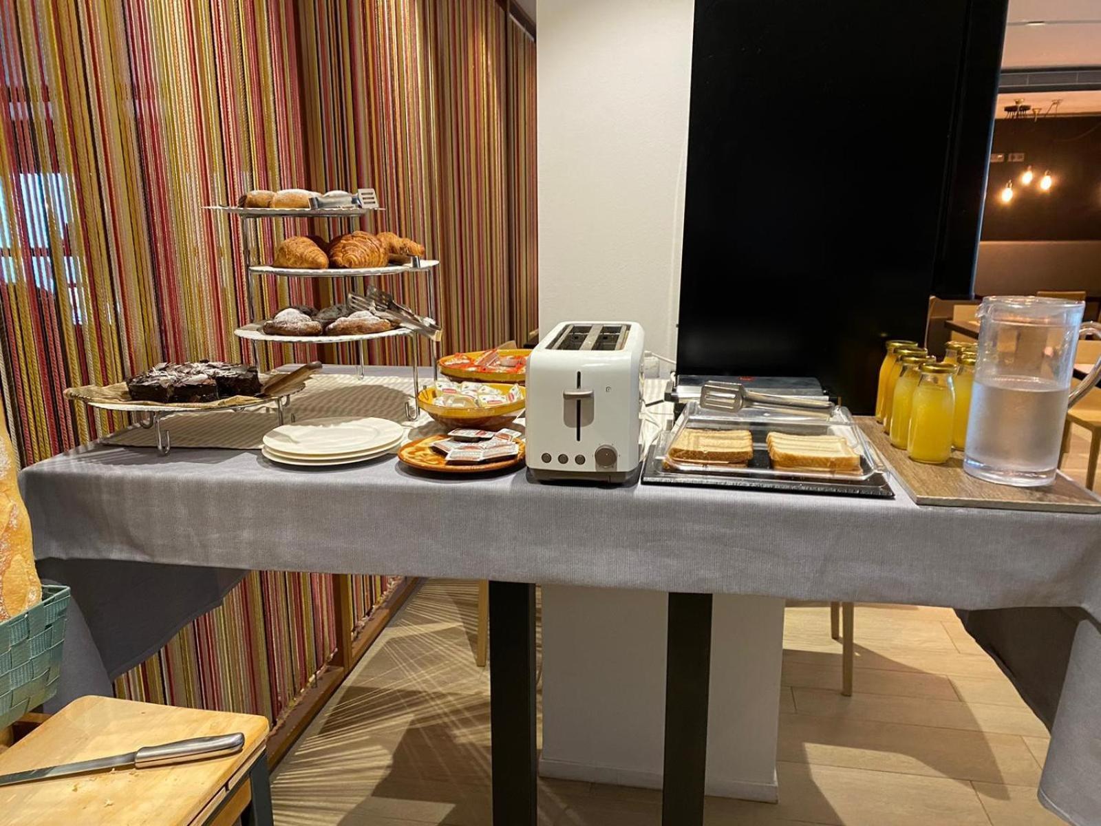 Hotel Raval De La Mar Виласека-де-Сольсина Экстерьер фото